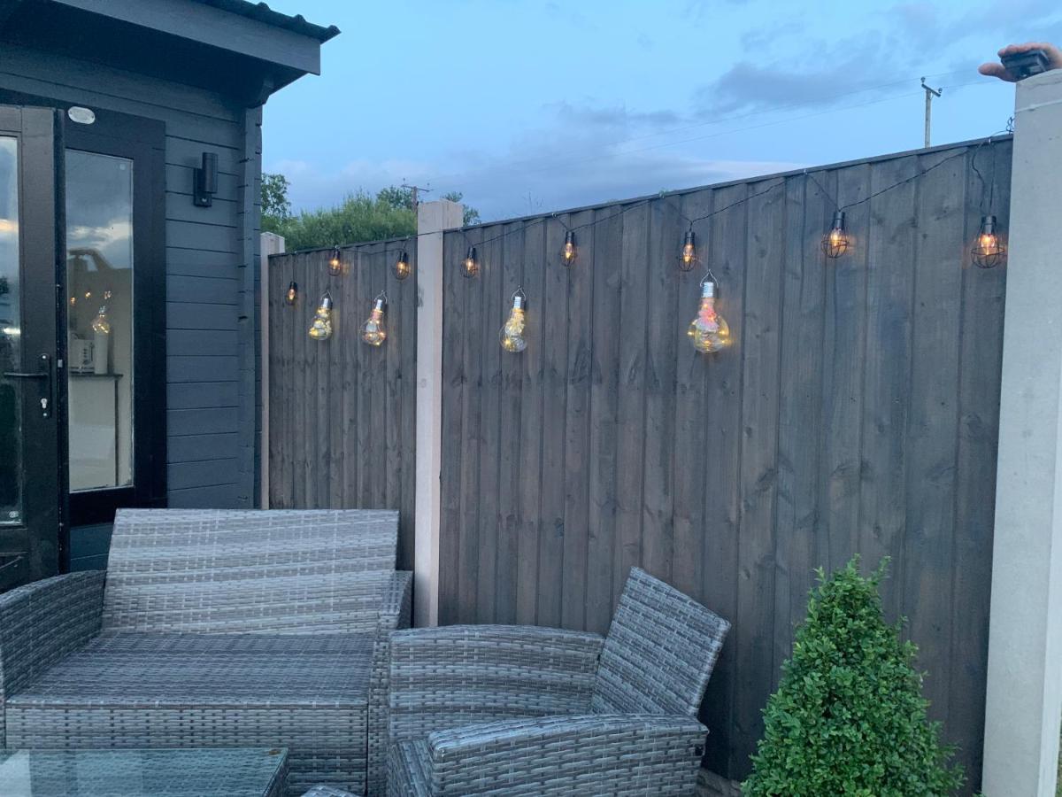 Dolafon Farm Luxury Glamping Cabin With Hot Tub St Asaph Kültér fotó