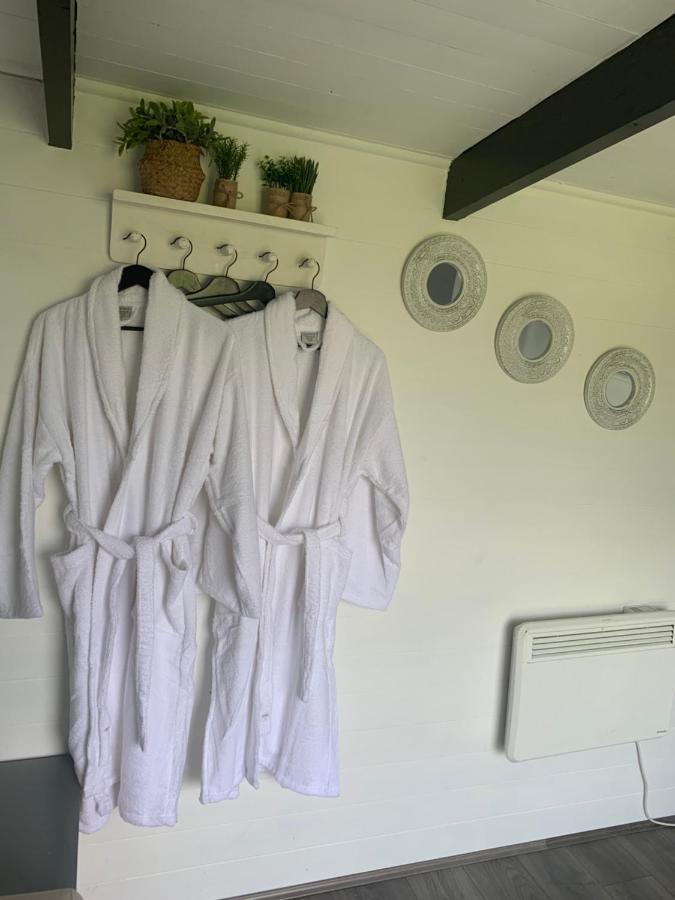 Dolafon Farm Luxury Glamping Cabin With Hot Tub St Asaph Kültér fotó
